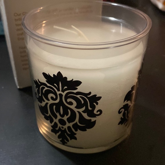 Partylite GloLite jar candle in Fig Fatale - Picture 1 of 4